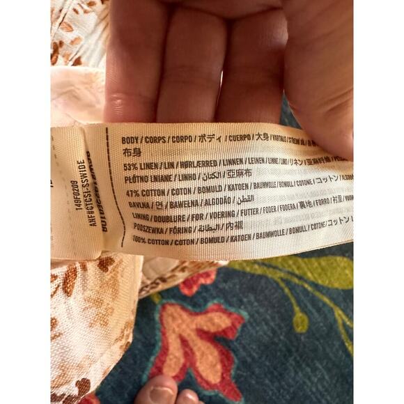 Abercrombie Floral Ruffle Hem Shorts Size Large - Picture 5 of 5